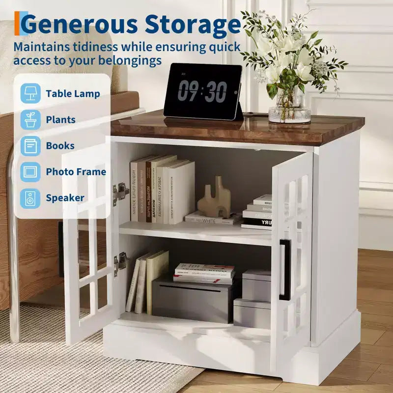 Comodino da Fattoria Grande 24" con Stazione di Ricarica - 2 prese CA e 2 USB, Tavolini da Salotto con Contenitore e Ripiano Regolabile, Tavolino Laterale Bianco