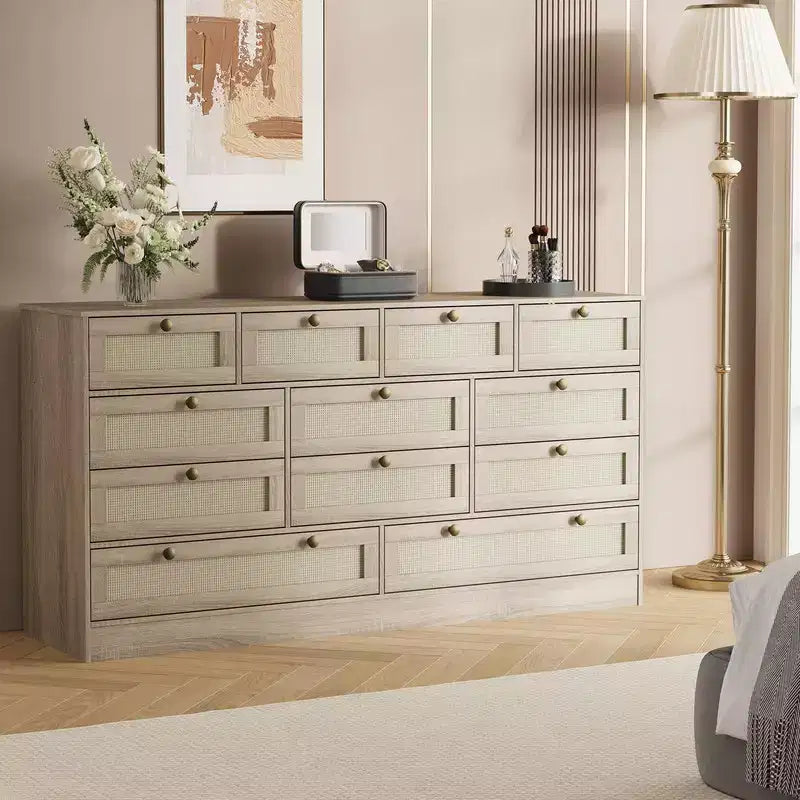 Coolmee Comò in Legno con 12 Cassetti in Rattan, Comò Largo 61 cm, Mobile da Ingresso, Comò Armadio in Legno, Comò Moderno Porta TV per TV da 65 Pollici