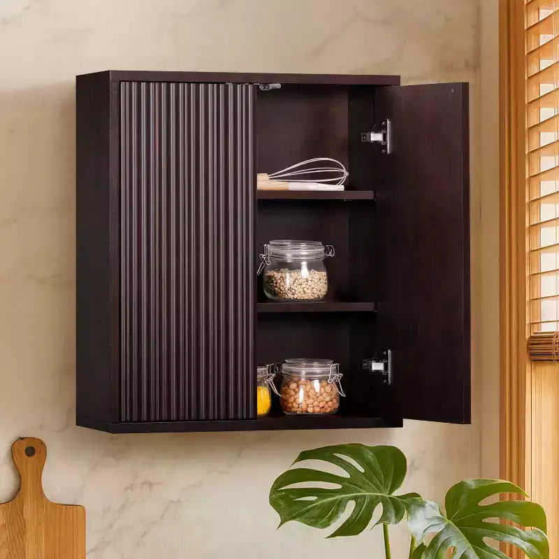 Teamson Home Tremolo Mobiletto da Parete a 2 Ante Moderno Bohemien con Legno Massello e Frontali Scanalati Contemporanei