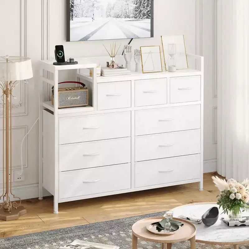 Cassettiera in tessuto bianco a 39 cassetti, comò e ripiano, comò moderno con stazione di ricarica, comò porta TV per camera da letto, soggiorno