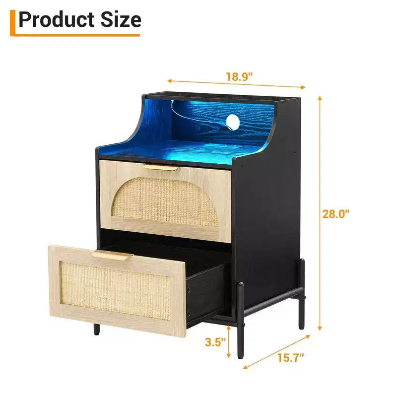 Comodino GustoWave in legno con bordo curvo e luce, comodino a tre cassetti per camera da letto/soggiorno, comodino compatto naturale