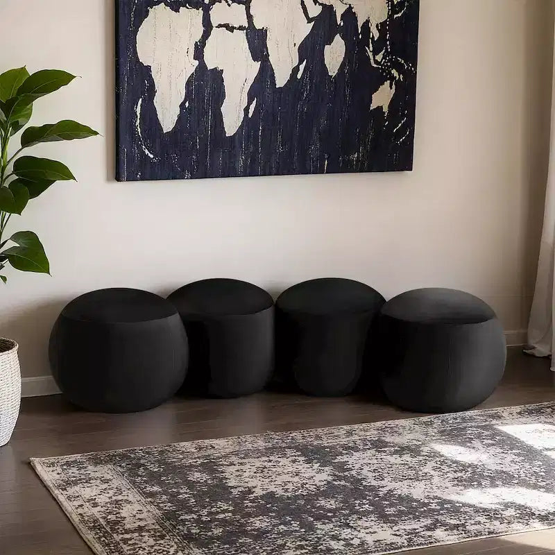 Meridian Furniture, Panca in velluto Apollo