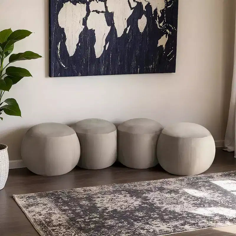 Meridian Furniture, Panca in velluto Apollo