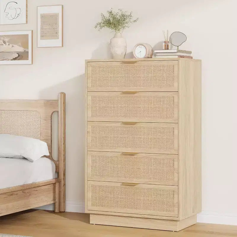 COZONY Cassettiera Verticale Stretta a 5 Cassetti, in MDF e Truciolato con Design in Rattan Intrecciato, per Camera da Letto e Soggiorno