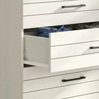 Cassettiera Galano a 5 cassetti con sistema di sicurezza Interlock in rovere bianco perla 30,7 L x 16,1 P x 45,8 H