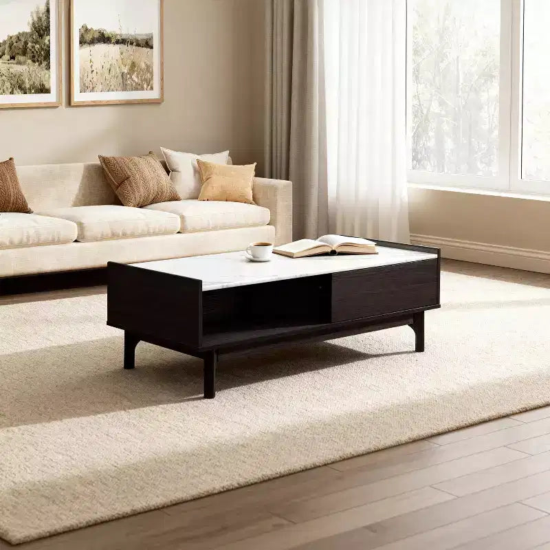 LuxenHome Tavolino da Caffè Modi Wenge con 1 Anta, Vano a Giorno e Lati Rialzati, Piano in Finto Marmo, Legno Lavorato Marrone