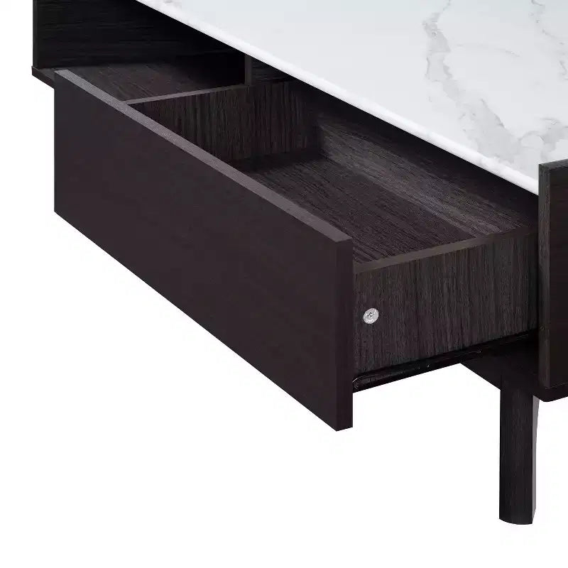 LuxenHome Tavolino da Caffè Modi Wenge con 1 Anta, Vano a Giorno e Lati Rialzati, Piano in Finto Marmo, Legno Lavorato Marrone