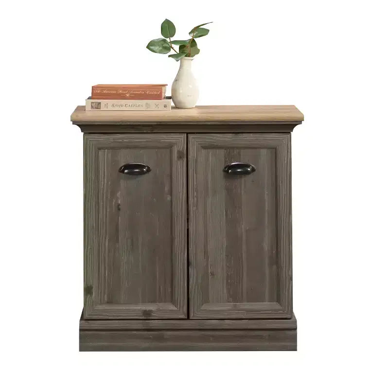 Mobiletto decorativo in legno GDFStudio Carter con ante e ripiani regolabili