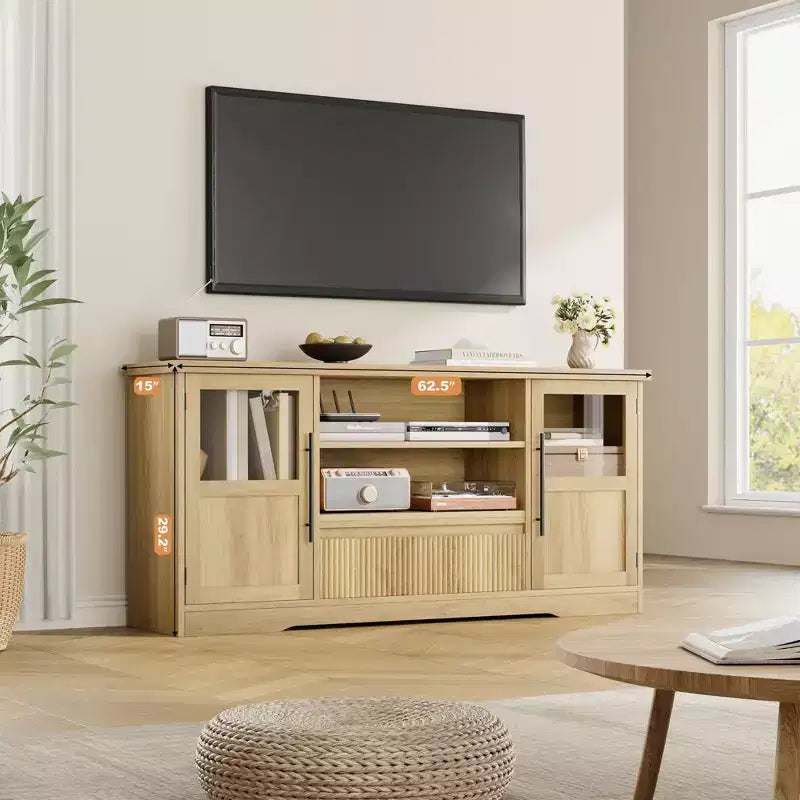 Mobile TV da 63 pollici per televisori fino a 75 pollici con ante in vetro e ripiani aperti, console multimediale moderna stile farmhouse con gestione dei cavi per soggiorno