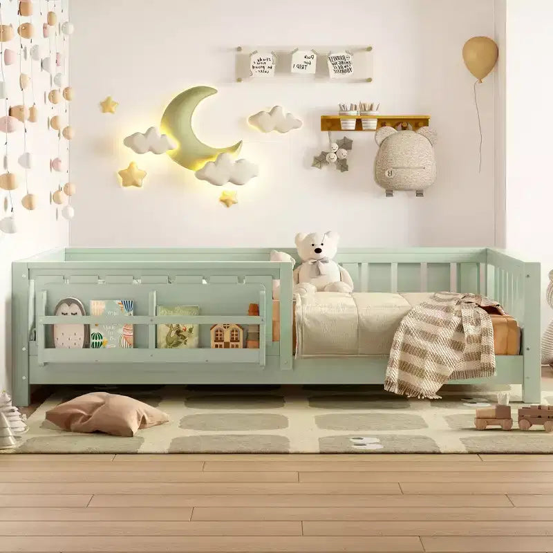 Bellemave Letto a terra singolo con libreria integrata e spondina di sicurezza, struttura del letto in legno di pino per bambini, non necessita di rete, verde avocado