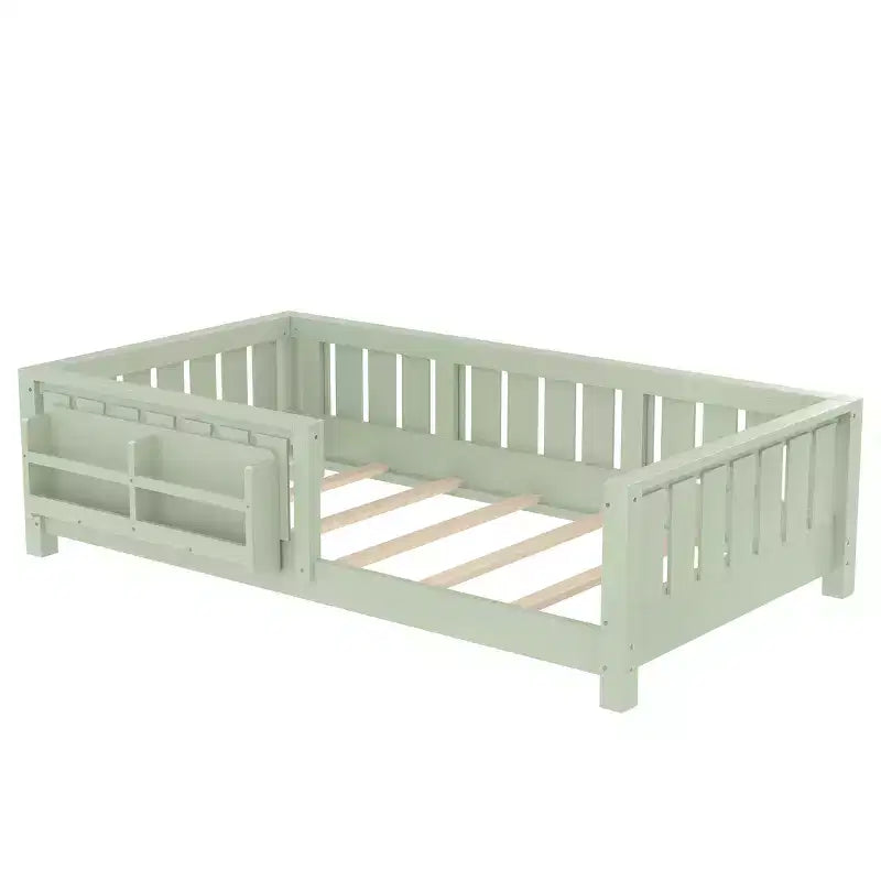 Bellemave Letto a terra singolo con libreria integrata e spondina di sicurezza, struttura del letto in legno di pino per bambini, non necessita di rete, verde avocado