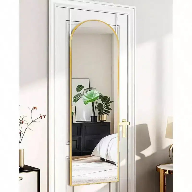 Specchio intero ad arco dorato, 122x35 cm. Antirottura, con cornice in alluminio per montaggio sopra la porta o a parete in qualsiasi stanza