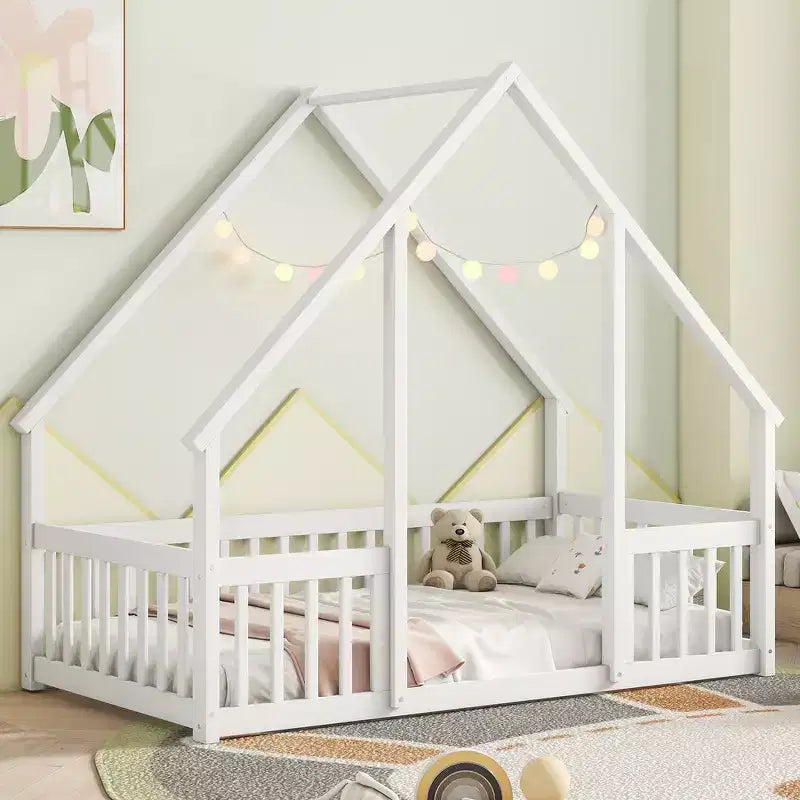 GDFStudio Dyras Letto a Pavimento Moderno a Forma di Casa in Legno con Recinzione e Sponde