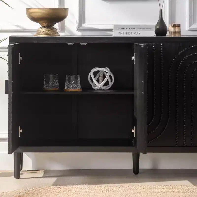 GDFStudio Credenza moderna con borchie da 150 cm con 4 ante e 2 ripiani regolabili