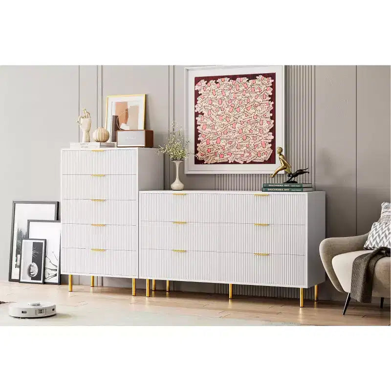 Acekool Cassettiera Bianca a 5 Cassetti per Camera da Letto, Comò Moderno Alto 48, Gambe in Metallo Dorato, Dettaglio Scanalato, Organizer Contenitore per Casa, Ingresso, Ufficio