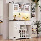Dispensa da 71 pollici da fattoria con mobile bar e scaffale, credenza rustica da cucina per caffè con vetrina, porta scorrevole, presa di corrente, pannello forato, 3 cassetti, bianco