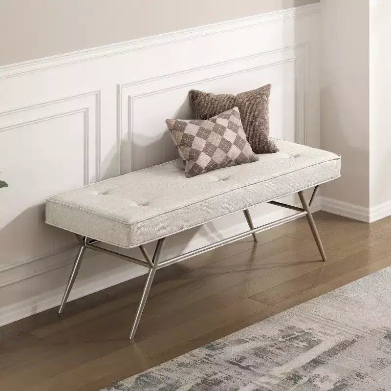 Okak Pouf Moderno Singolo Imbottito in Ecopelliccia con Gambe in Metallo, Poggiapiedi Imbottito Panca Porta Scarpe per Camera da Letto, Ingresso