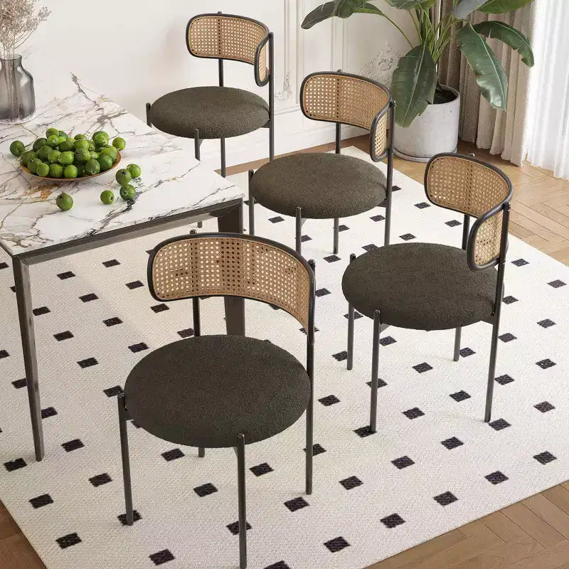 Okak Sedie da Pranzo Moderne Set da 2/4, Sedie da Pranzo Imbottite con Schienale in Rattan e Gambe in Metallo, Sedie da Cucina per Sala da Pranzo, Soggiorno