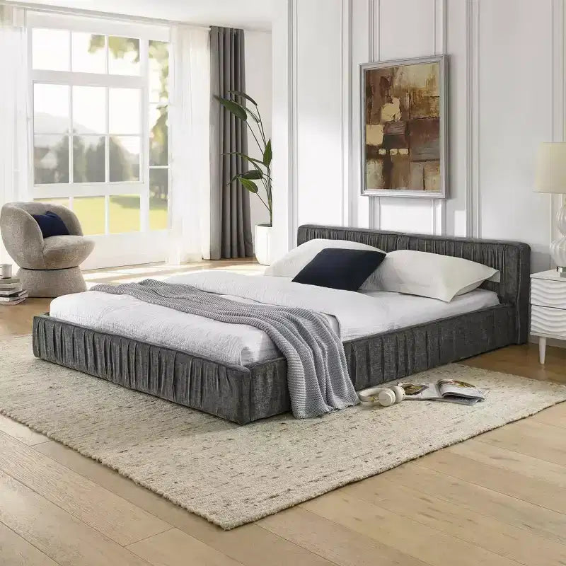 MAYEERTY Letto imbottito Queen Size con tessuto ciniglia, testiera plissettata e struttura solida per camera da letto, grigio