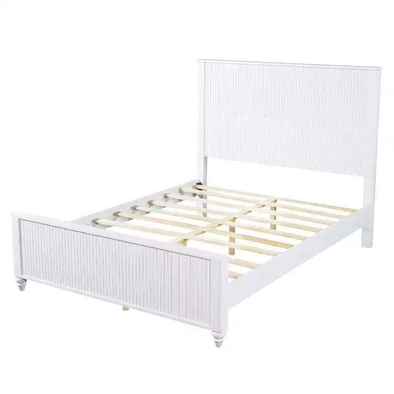 Struttura Letto a Piattaforma Queen/King Size con Testiera e Pediera, Pannelli Scanalati, Noce/Bianco - ModernLuxe