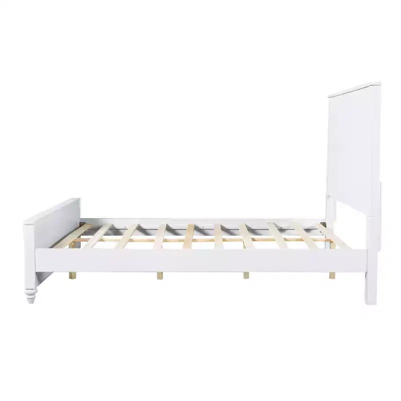 Struttura Letto a Piattaforma Queen/King Size con Testiera e Pediera, Pannelli Scanalati, Noce/Bianco - ModernLuxe