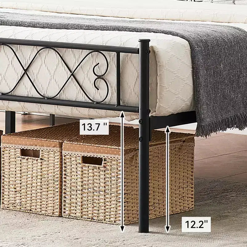 Coolmee Struttura Letto Matrimoniale in Metallo con Testiera e Pediera, Struttura Letto Classica in Metallo con Ornamento in Ferro Battuto