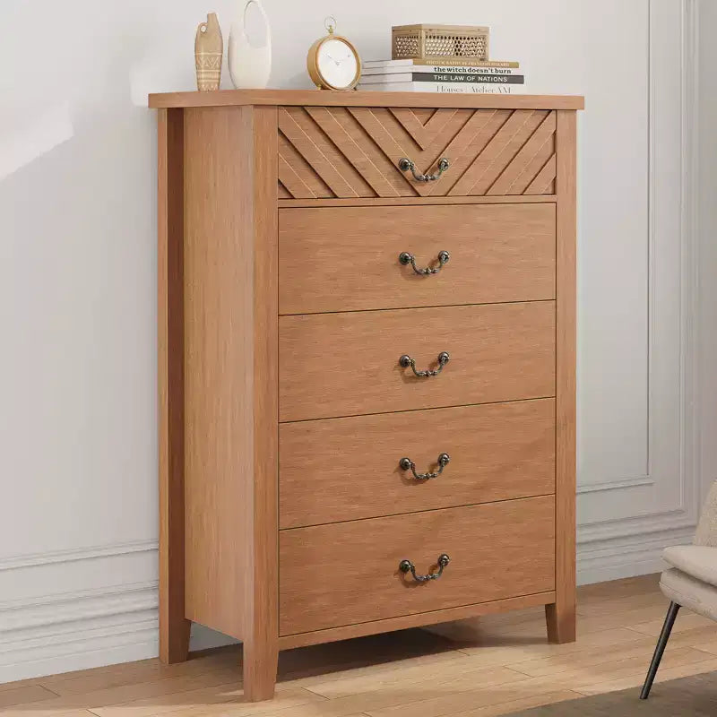 5 Drawer Dresser for Bedroom, 45in Tall 5 Chest of Drawer with V Shape Design, Modern Wooden Closet Nightstand for Living Room Entryway Nursery