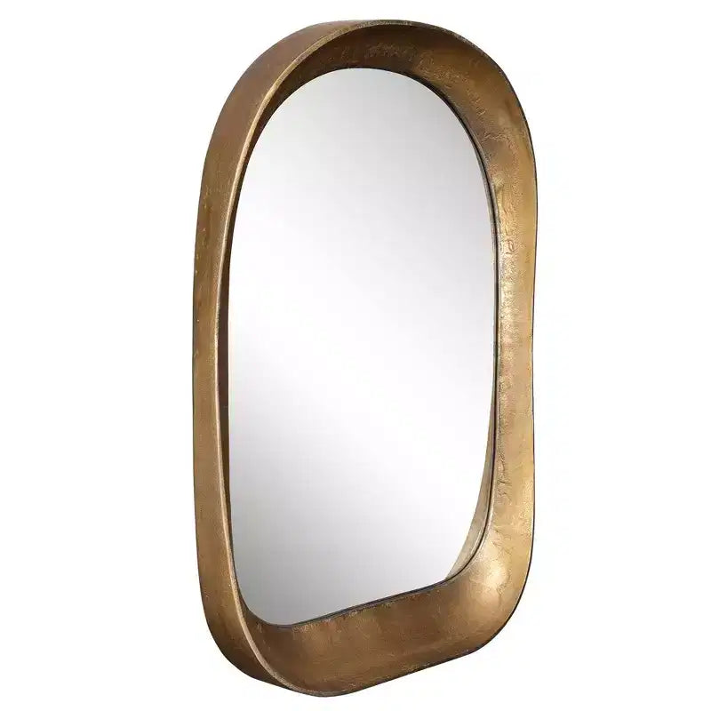 Specchio da parete ad arco Uttermost Bradano in ottone antico 23 3/4 x 35 1/2