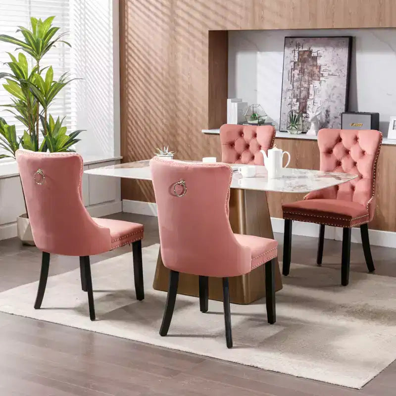 Sedie da pranzo Harrington Collection in velluto trapuntato moderno, gambe in legno massello con borchie, set di 2 sedie laterali imbottite contemporanee, rosa