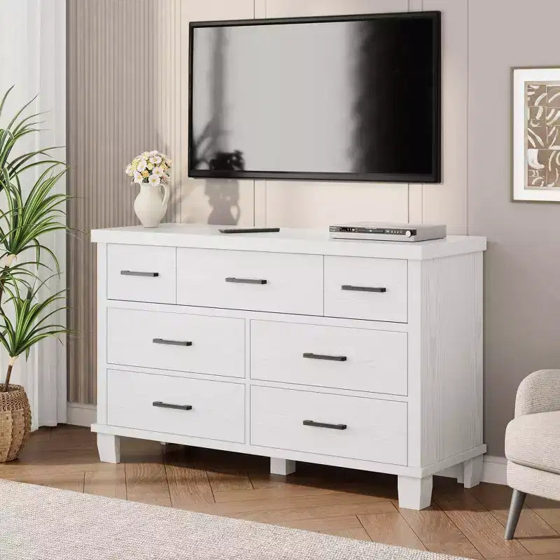 Cassettiera a 7 cassetti in legno per camera da letto, Comò da 51 pollici di larghezza, Organizzatore moderno in legno con maniglie in metallo per armadio, soggiorno
