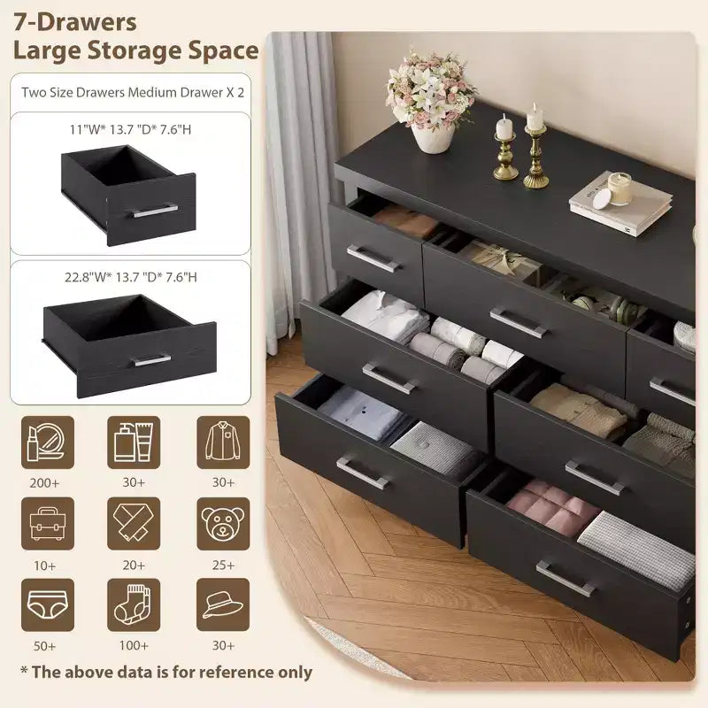Cassettiera a 7 cassetti in legno per camera da letto, Comò da 51 pollici di larghezza, Organizzatore moderno in legno con maniglie in metallo per armadio, soggiorno