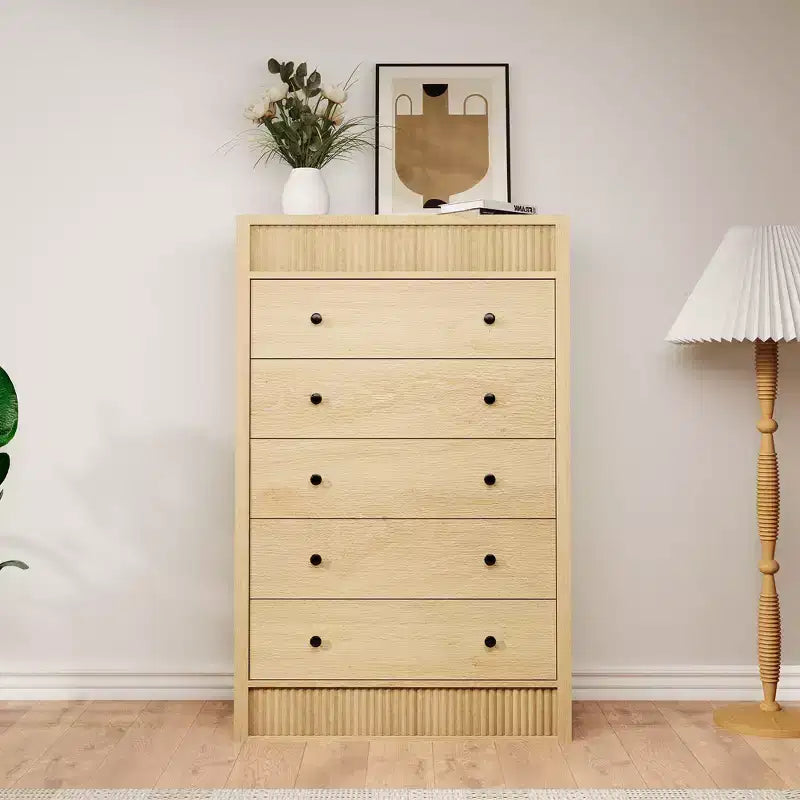 Cassettiera Alta per Camera da Letto da 31,5 W, Comò Scanalato, Mobile Contenitore Moderno in Legno con 5 Cassetti, per Stanza dei Bambini, Corridoio, Soggiorno