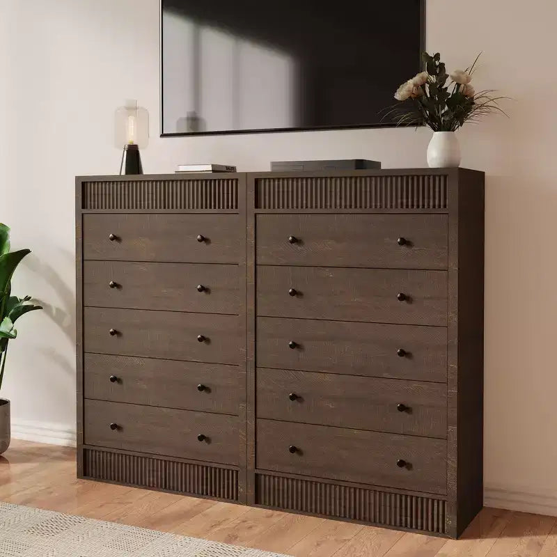 Cassettiera Alta per Camera da Letto da 31,5 W, Comò Scanalato, Mobile Contenitore Moderno in Legno con 5 Cassetti, per Stanza dei Bambini, Corridoio, Soggiorno