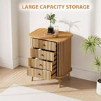 Acekool Comodino a 4 cassetti per camera da letto, soggiorno, cassettiera boho in vimini e MDF con maniglie nere e gambe in legno, naturale
