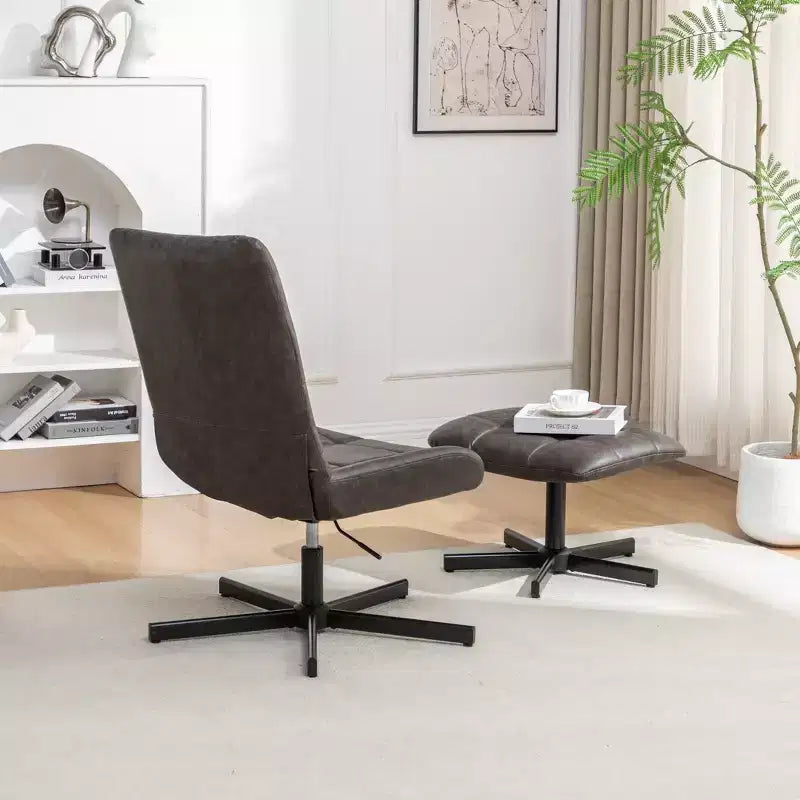 GDFStudio Mora Set Due Pezzi Poltrona e Pouf Imbottiti in Similpelle con Base in Metallo