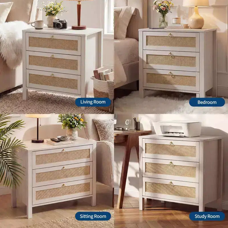 Set di 2 comodini in rattan, comodini in vimini boho a 3 cassetti con maniglie dorate, grandi comodini in legno per camera da letto e soggiorno, bianchi