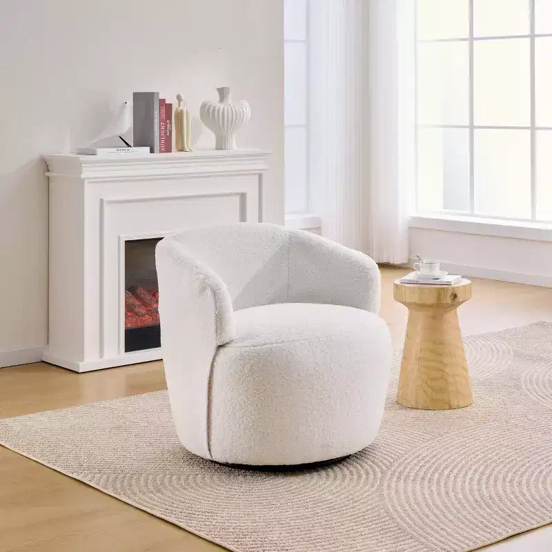 Poltrona girevole da salotto GDFStudio Almeda rivestita in tessuto Teddy con schienale ergonomico