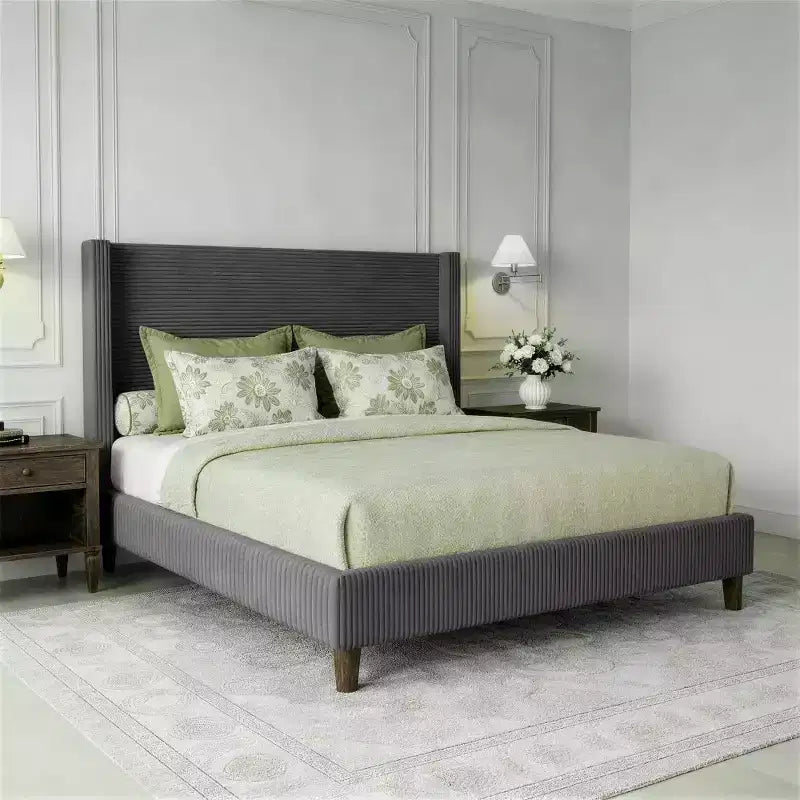 Dyonery Queen Letto a piattaforma imbottito in velluto a coste con testiera ad ali alta 56", gambe in legno massello, non necessita di rete a molle e facile da montare