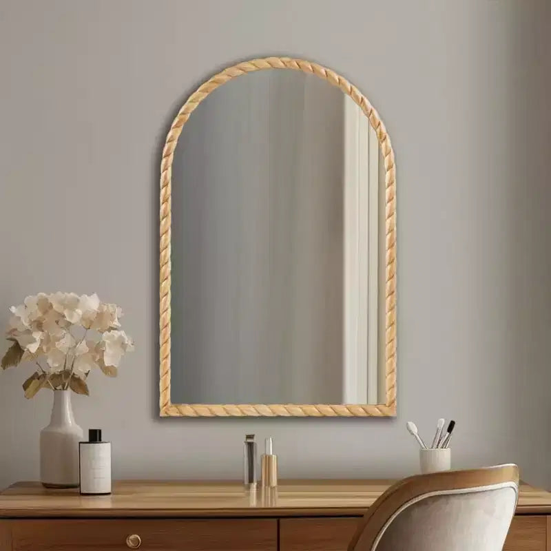 Specchio decorativo da parete ad arco 24 x 36 con cornice in legno di caucciù elegantemente intrecciato, tocco moderno per camera da letto, bagno, soggiorno-Panipeachy