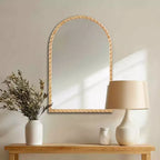 Specchio decorativo da parete ad arco 24 x 36 con cornice in legno di caucciù elegantemente intrecciato, tocco moderno per camera da letto, bagno, soggiorno-Panipeachy