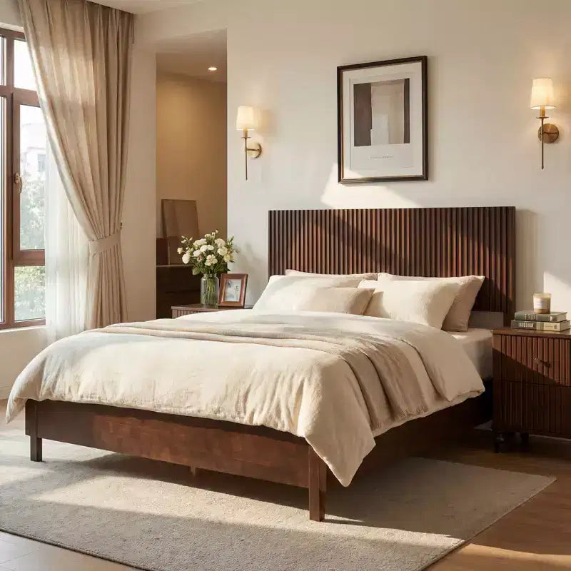 ModernLuxe Letto a piattaforma Queen/King Size con testiera a doghe verticali Letto rustico moderno, nessuna base a molle necessaria
