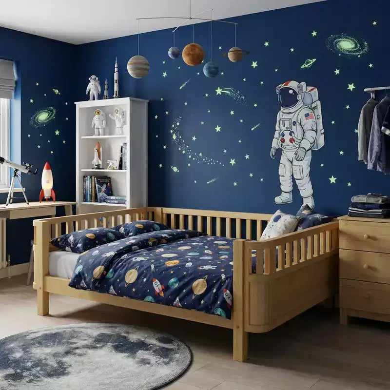 JVNOXK Letto a piattaforma in legno a grandezza naturale per bambini, letto basso in legno a grandezza naturale con spondine per bambine e bambini, naturale