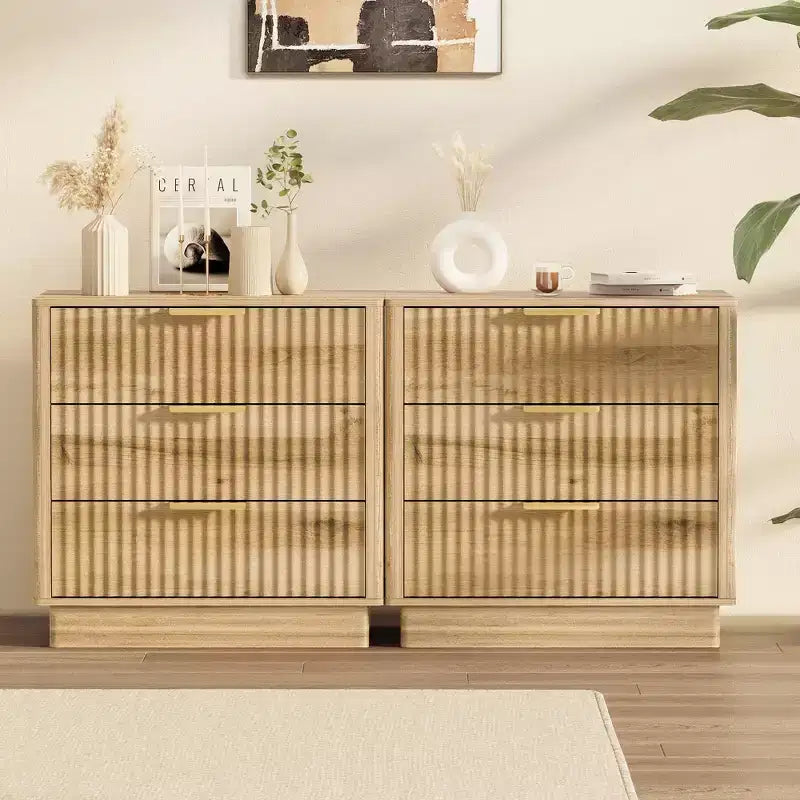 Comodino in Legno Scanalato con 3 Grandi Cassetti, Tavolino da Notte Moderno di Metà Secolo, Tavolino d'Appoggio Indipendente per Camera da Letto e Soggiorno