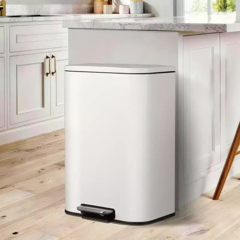 Pattumiera in Acciaio Inox - Anti-Impronta, Coperchio a Chiusura Ammortizzata, Secchio Interno Rimovibile, Contenitore a Pedale Salvaspazio - per Cucina, Ufficio, Bagno
