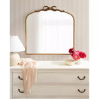Specchio ad arco con nastro Kate and Laurel Arendahl, oro, 28x30