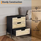 Comodino in Rattan, Comodino Boho in Vimini con Gambe in Metallo, Tavolino Moderno Intrecciato per Piccoli Spazi, Tavolino Autoportante per Camera da Letto