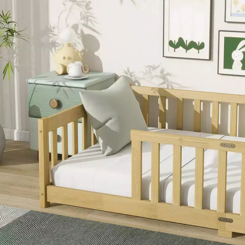 Letto a castello Sailvan con recinzione, struttura letto per bambini in legno massello di gomma