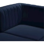 Divano modulare Meridian Furniture Alina in velluto blu marino