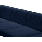 Divano modulare Meridian Furniture Alina in velluto blu marino