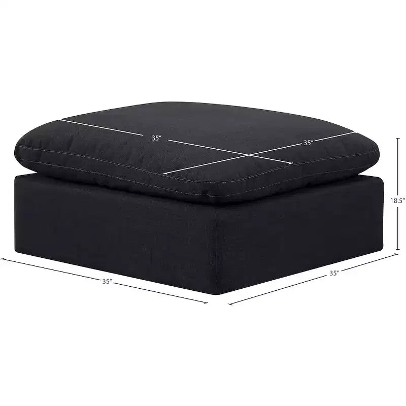 Pouf Indulge in velluto di Meridian Furniture